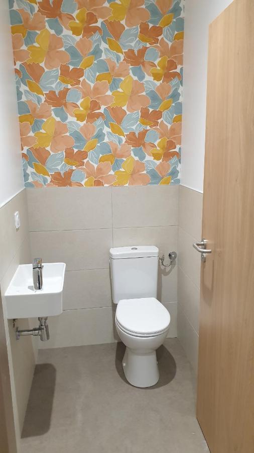 Bloom Hostel Bar & Garden Бордо Экстерьер фото