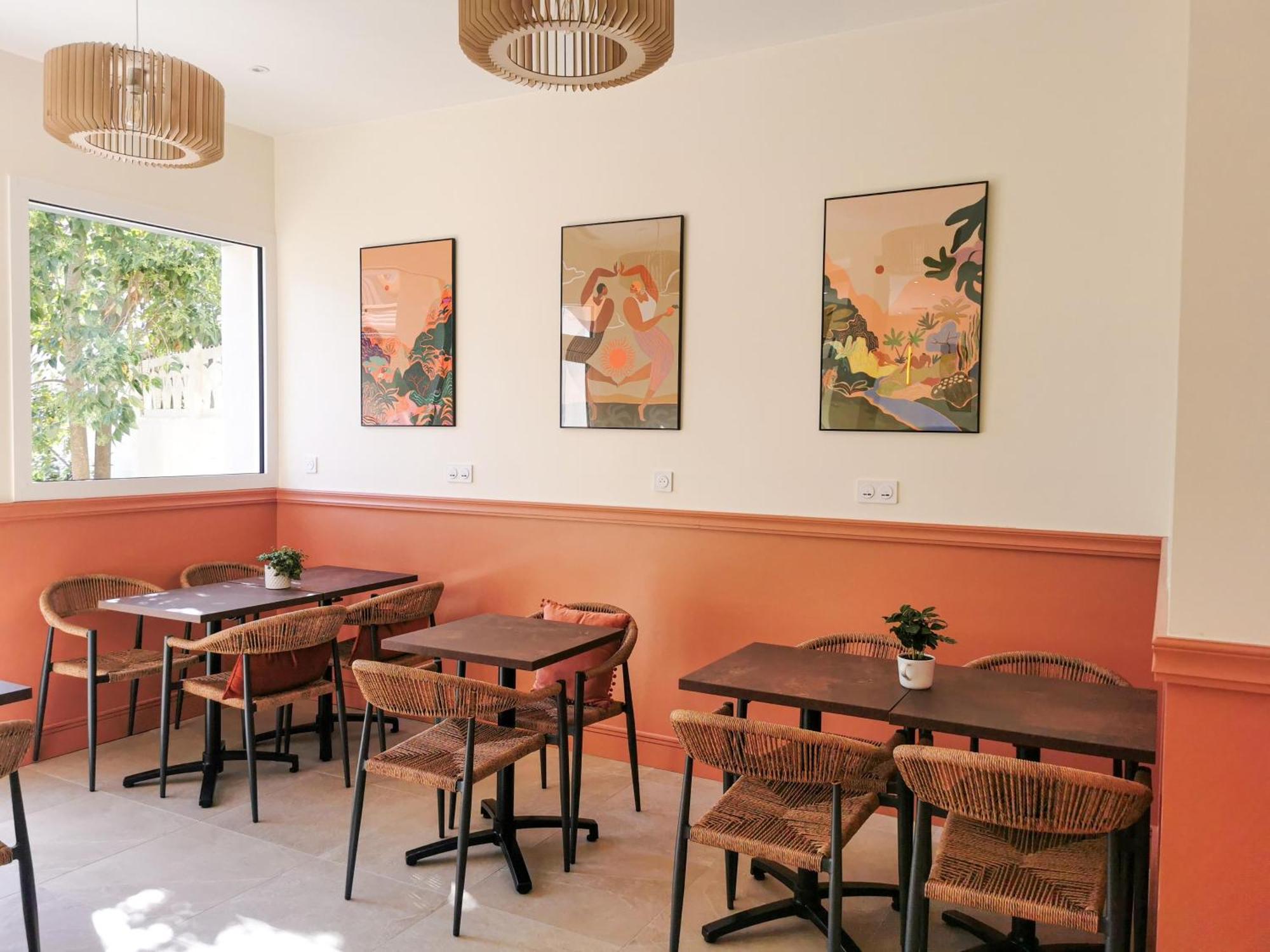 Bloom Hostel Bar & Garden Бордо Экстерьер фото